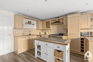 Photo 9- click for photo gallery